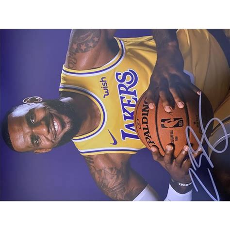 LA Lakers LeBron James signed photo