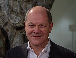 Olaf Scholz Biography, Age, Height, Wife, Net Worth, Family