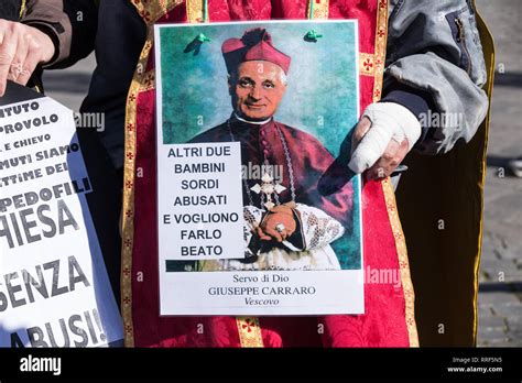 Sacerdotes pedófilos fotografías e imágenes de alta resolución Alamy