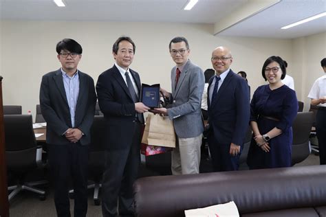 Taiwan Delegation visits Kagawa University « Kagawa University Agriculture