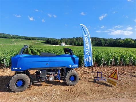 El grupo SDF adquiere la empresa francesa de tractores autónomos VitiBot