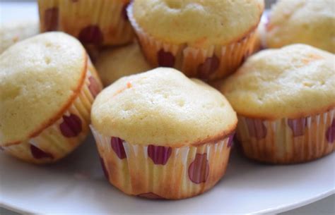 Cupcakes Cu Vanilie Si Crema De Branza Bucataria Corinei