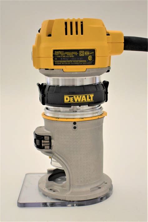 Dewalt Dwp611 1 14 Hp Max Torque Variable Speed Compact Vs Woodwork Router Ebay