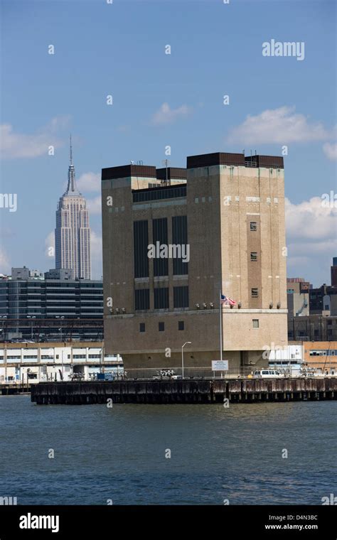 Holland Tunnel Ventilation Shaft Building Hudson River Manhattan New