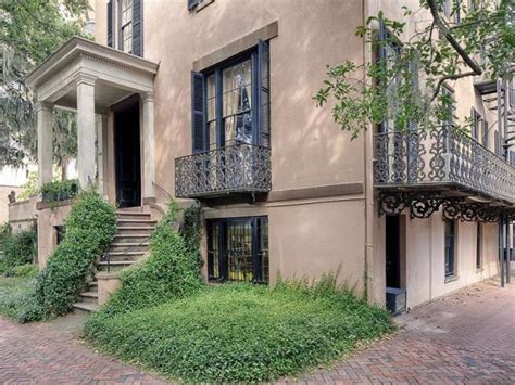 Tour A Beautiful Historic Home In Savannah Georgia