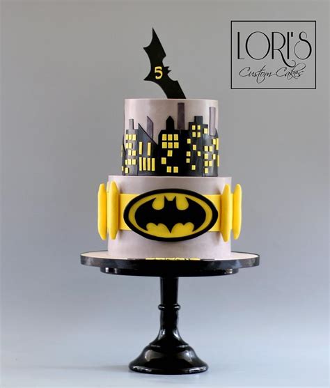 Batman Decorated Cake By Lori Mahoney Loris Custom Cakesdecor