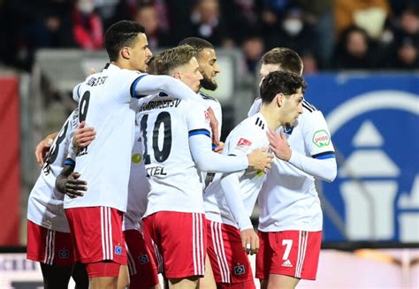 Jetzt Im Liveticker So Läuft Es Für Den Hsv Gegen Erzgebirge Aue