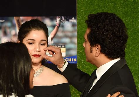 Sara Tendulkar Finds Sachin And Anjali S Romance In Biopic Cute India TV