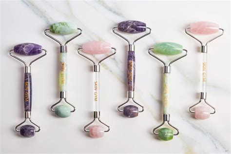 how to use a face roller 11