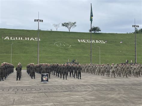 Cinco Militares Continuam Internados Ap S Passarem Mal Em Treinamento