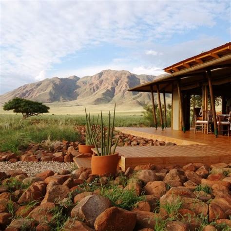 Luxury Namibia Safaris | Sossusvlei | Why Go & When To Go | Art Of Safari