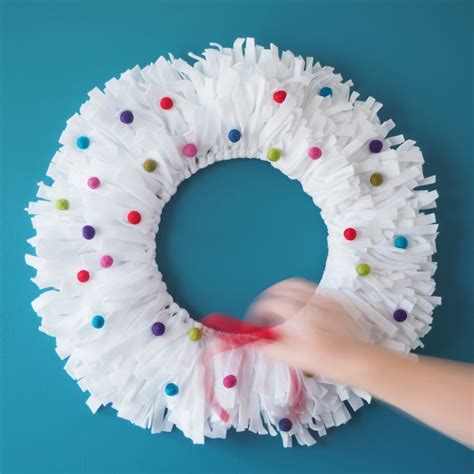 The Tiny Funnel: Felt Holiday Wreath