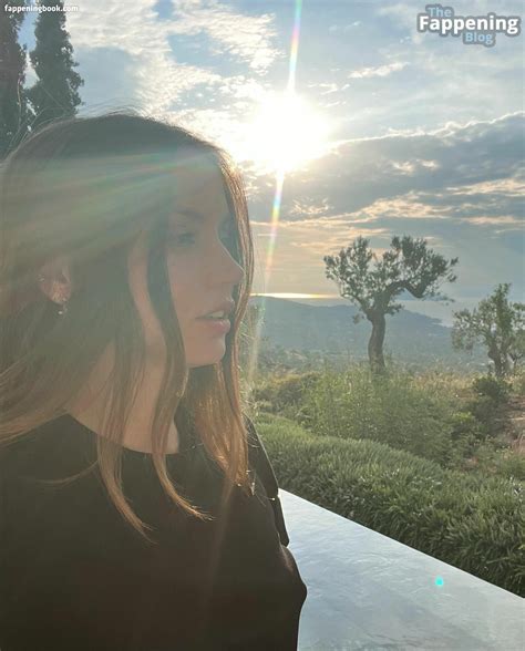 Ana De Armas Nude OnlyFans Leaks Fappening Page FappeningBook