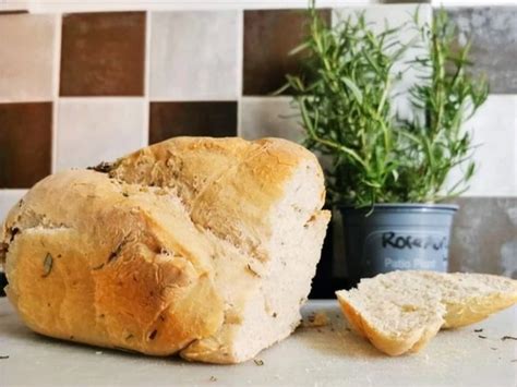 Bread Recipe With Rosemary Healthy Hearty Wholesome Low Calorie