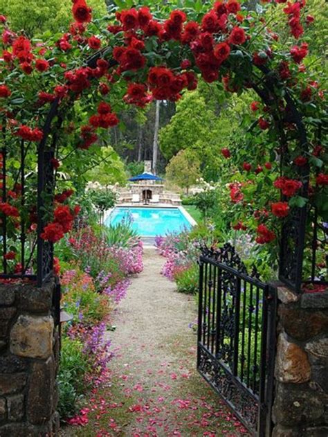 46 erstaunliche Pergola Gartentor Vorschläge Hinterhof garten Schöne