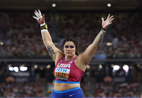 American Ealey Wins Shot Put Gold Again Gong Claims Eighth Successive