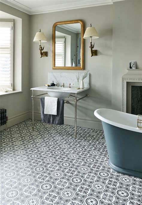 vinyl tile flooring bathroom - Flo Ledesma