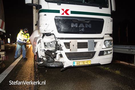 Ongeval Vrachtwagen Rijdt In Op File A R Nunspeet Foto S