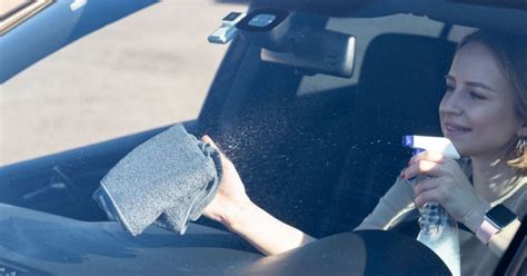 how to clean inside windshield of car