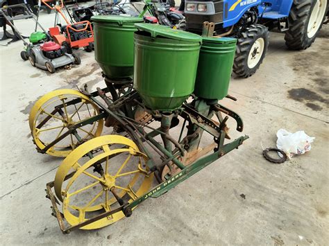 8831 John Deere 246 2 Row Cornplanter 185000 Jm Equipment