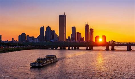 Seoul Yeouido Cherry Blossom Hangang River Park Sunset Cruise