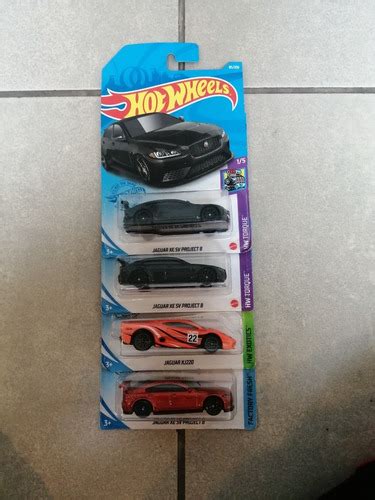 Autitos Hot Wheels jaguar Cuotas sin interés