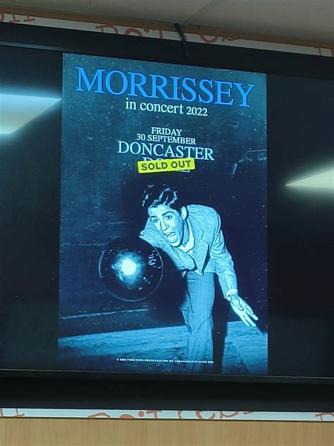 Doncaster - The Dome (Sep. 30, 2022) post-show | Morrissey-solo