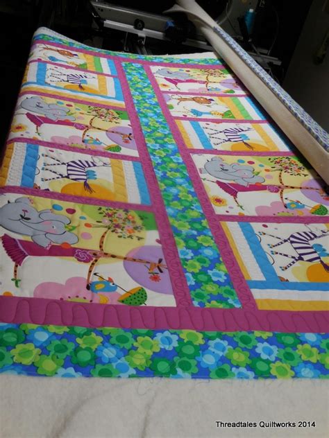 Pats Dancing Giraffe Quilt Threadtales The Stuff Of Life And