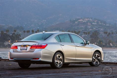 Honda Accord Review Design Interior Performance And Control