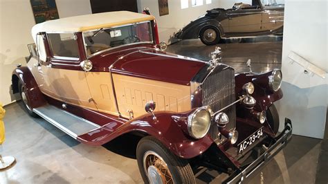 Vehículos clásicos Pierce Arrow Museo del Automóvil y la Moda de Málaga