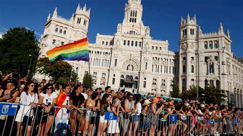 Madrid Desfile Del Orgullo Lgtbiq De Madrid En Directo La