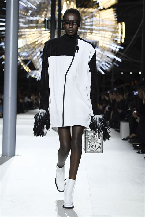 Louis Vuitton Fall Ready To Wear Runway Fashion Show Collection