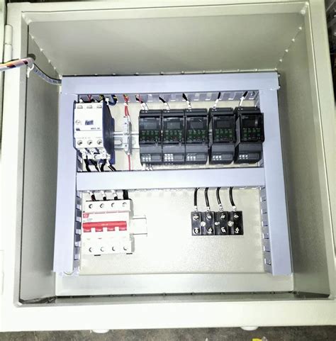 Single Phase 220240 V Street Light Control Panel In Lucknow Ms