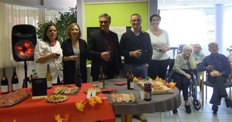 Saint Étienne de Saint Geoirs Le beaujolais nouveau est arrivé à l