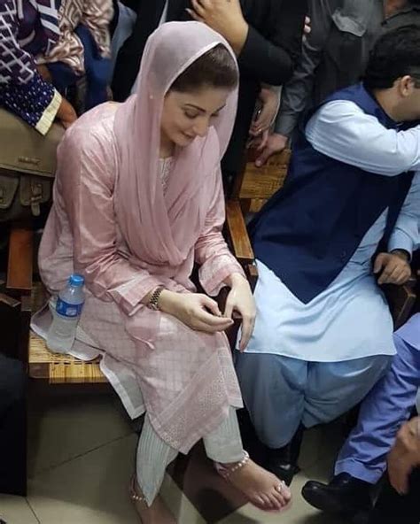 Maryam Nawaz Biography Height Life Story Super Stars Bio