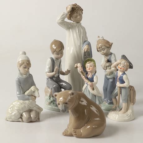 FIGURINER 7 Stycken Porslin Bl A Lladro Spanien Keramik Porslin