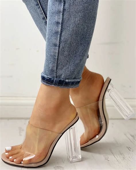 Tacones transparentes Los zapatos que serán tendencia esta primavera