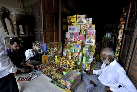 Supreme Court Puts Off To Monday Decision On Firecracker Ban In Delhi