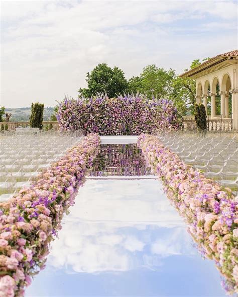 turn  rococo romantic weddings themes  blah