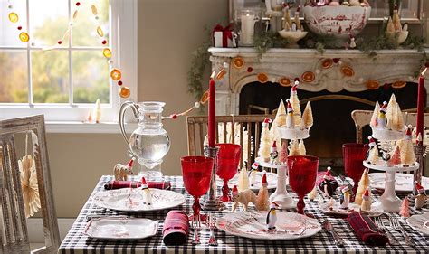 How To Host A Magical Christmas Dinner Party