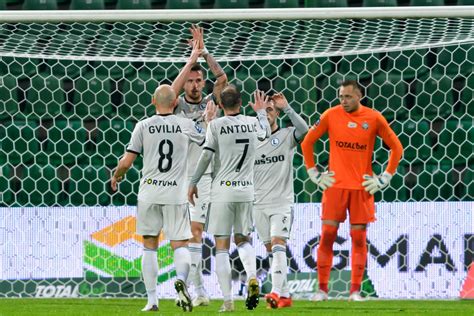 PKO Ekstraklasa Tabela po zaległym meczu Legia Warszawa na podium