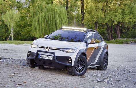 Id Xtreme Concept Takes Vw S Electric Line Off Road The Charge