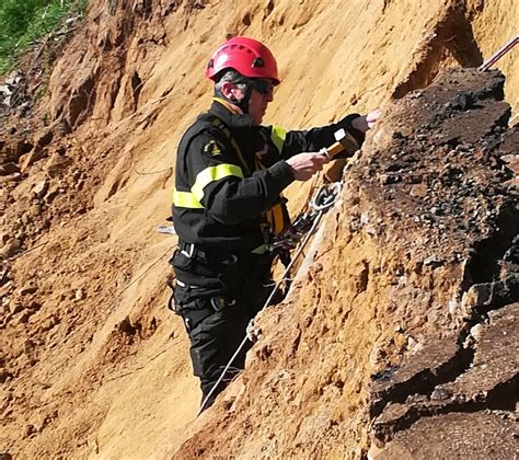 Strada Franata Il Conto Delle Riparazioni Lievita Mila Euro