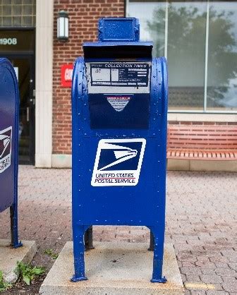 USPS Makes Way for the New Year’s Eve Celebration - New York newsroom ...