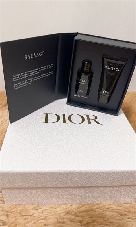 DIOR SAUVAGE EDP GIFT SET, Beauty & Personal Care, Fragrance ...