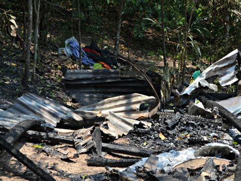 G1 No AC corpo de idoso é achado carbonizado dentro de casa