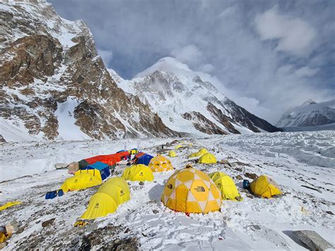 K2: Climbers Retreat to Base Camp » Explorersweb