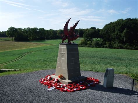 38th Welsh Division Memorial WW1 Cemeteries A Photographic