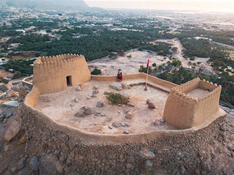 Fort De Dhayah Dans L Mirat Du Ras Al Kha Mah De La Vue A Rienne Des