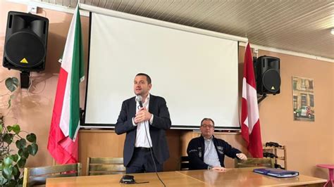 L Irpino Toni Ricciardi Convince Gli Italiani All Estero Eletto Il